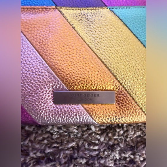 KURT GEIGER WALLET ON CHAIN - Picture 4 of 4